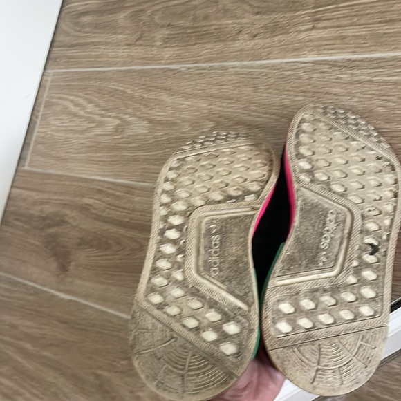 Women’s Adidas NMD R1 Core Black/Core Black/Shock Pink - 5.5 - Picture 7 of 11